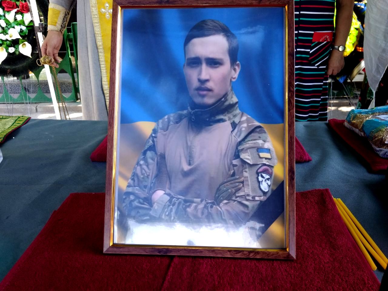 Кропивничани попрощалися з 20-річним Героєм-захисником Володимиром Чижом