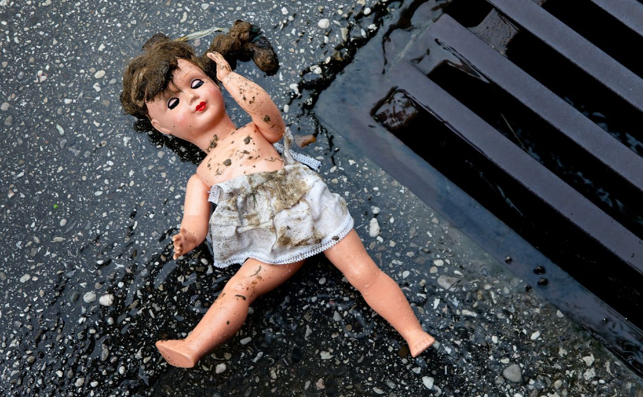 На Кіровоградщині рідний батько ґвалтував малолiтню дочку