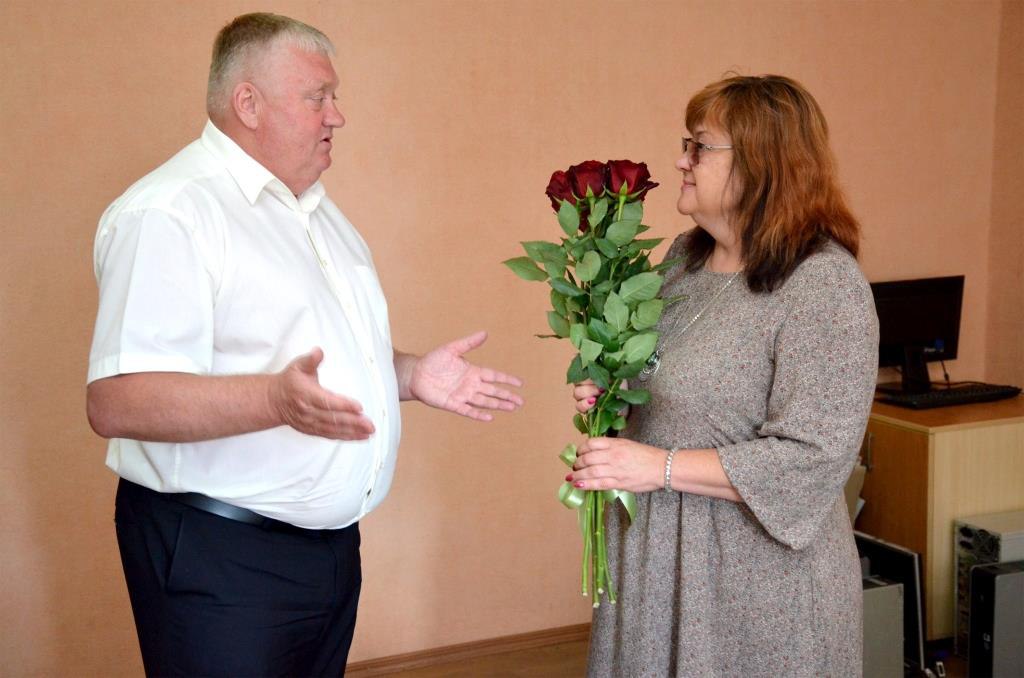 У Кропивницькому підписали контракт між облрадою та  директоркою КЗ «Обласний «Центр-Ветеран»