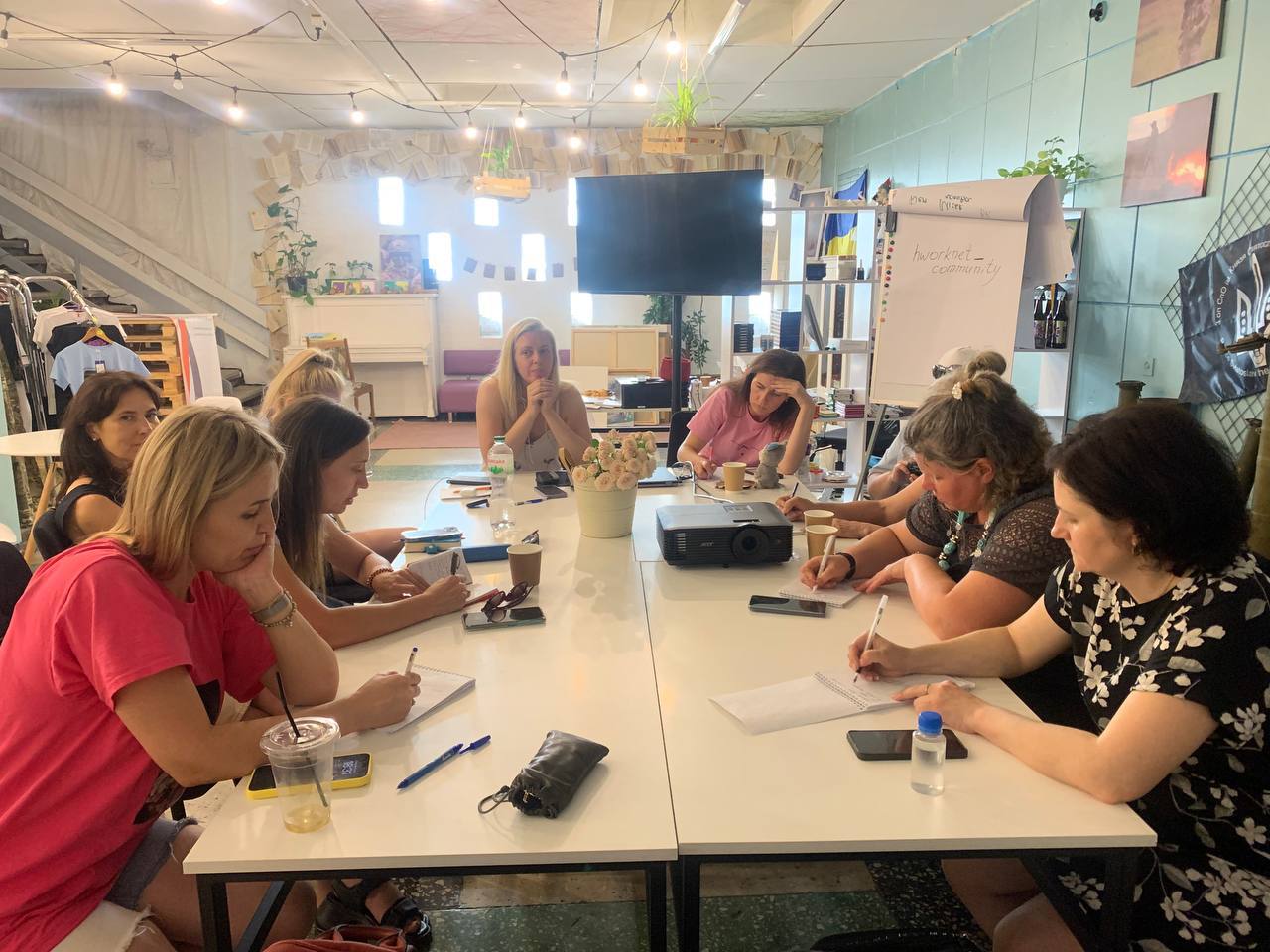 “Були радісні й печальні моменти” На Кіровоградщині рідні військових пройшли безплатний курс з SMM