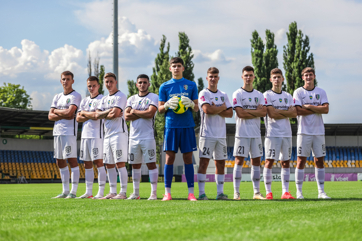 Олександрія підписала дев`ять молодих гравців