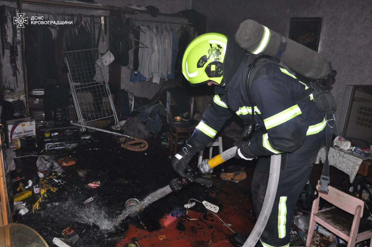 Пiд час пожежi в Кропивницькому постраждав чоловiк