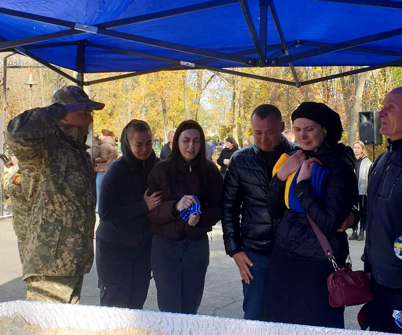 У Кропивницькому провели в останню дорогу полеглого воїна