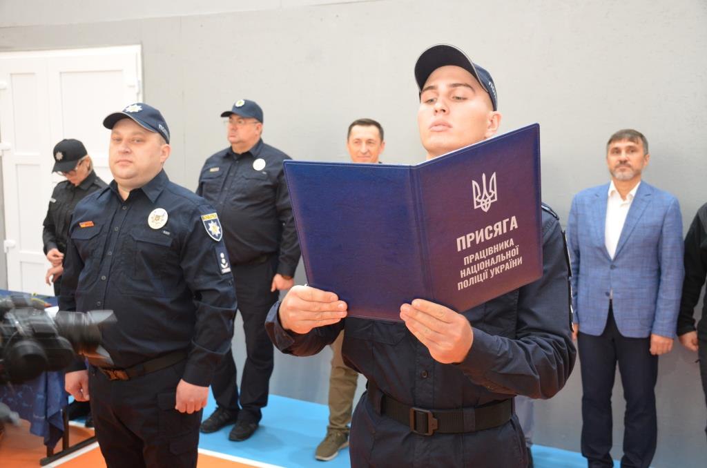 У Кропивницькому курсанти Донецького унiверситету внутрiшнiх справ склали присягу