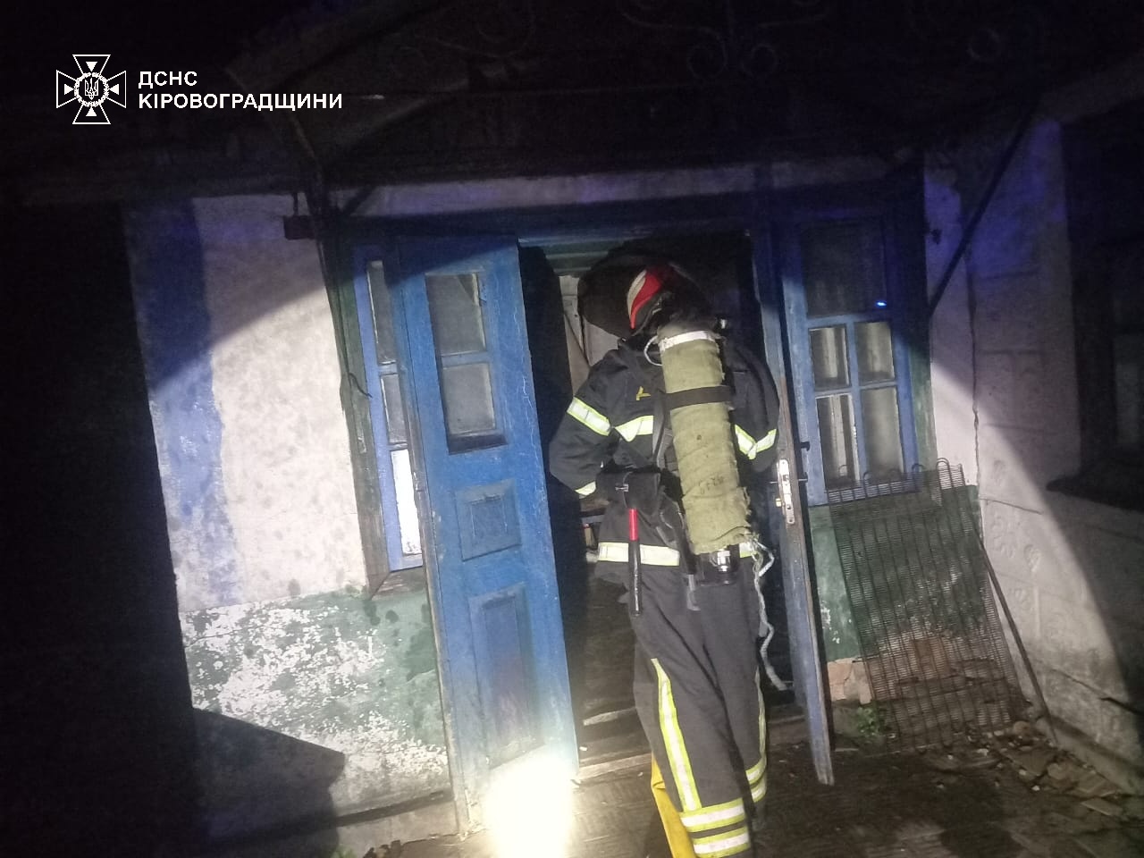 Тiло чоловiка виявили рятувальники Кiровоградщини на згарищі