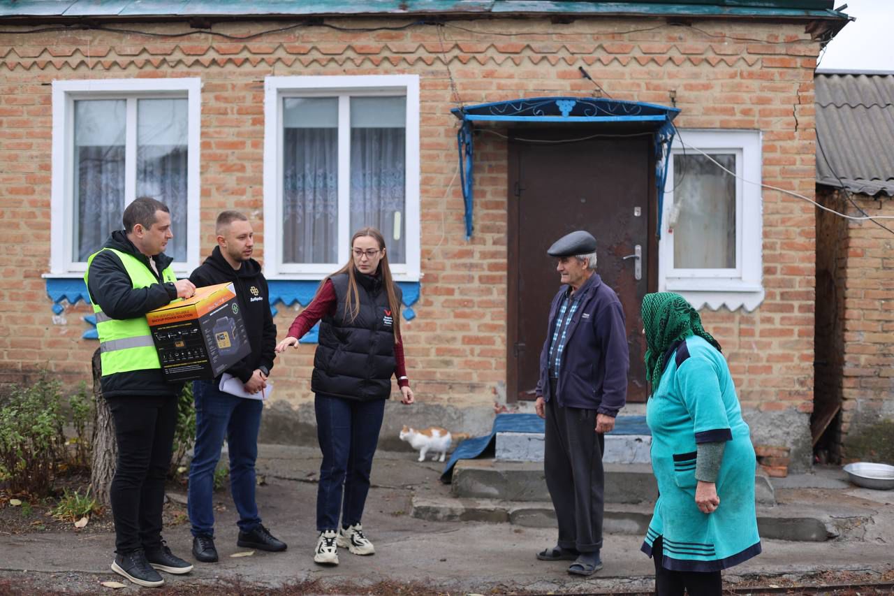 Нафтогаз і благодійники передали мешканцям Кіровоградщини обладнання для безперебійного живлення газових котлів