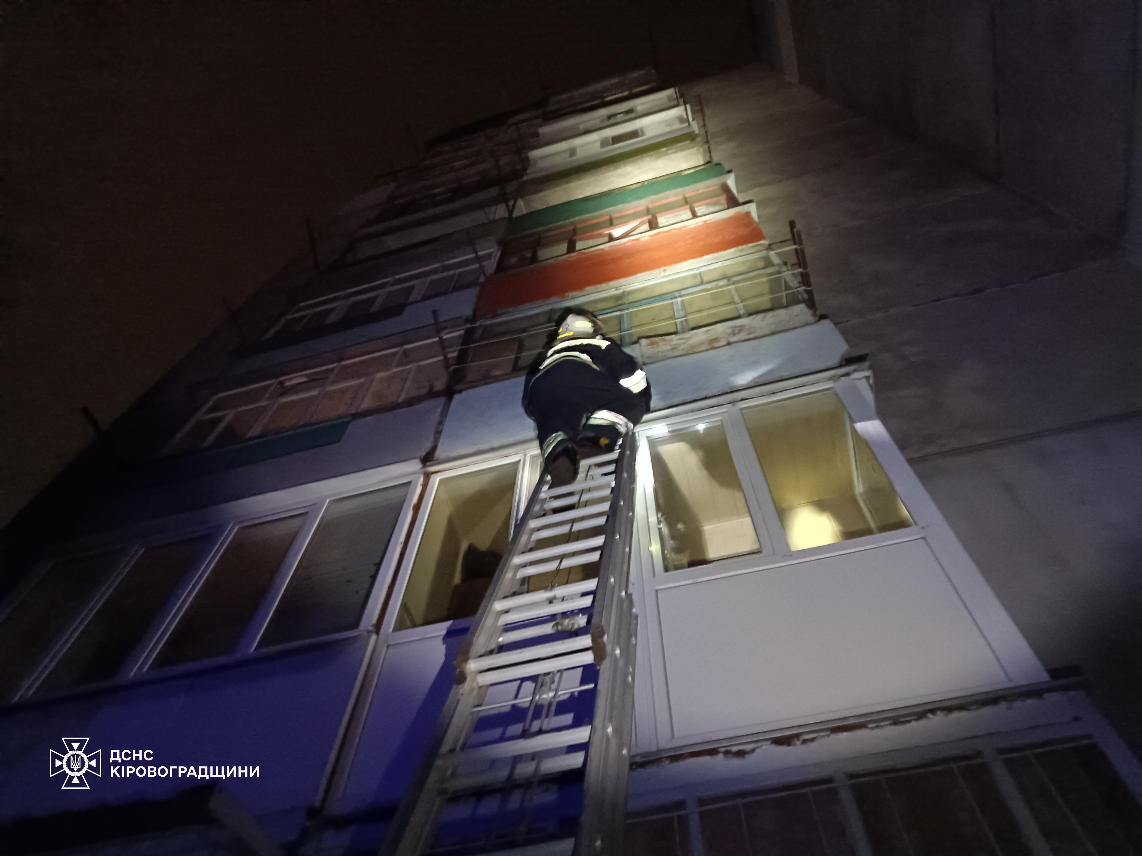 Рятувальники Кропивницького двiчi надавали допомогу у вiдкриваннi дверей
