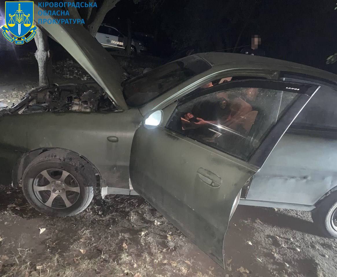 На Кіровоградщині судитимуть підпалювача двох автівок військових