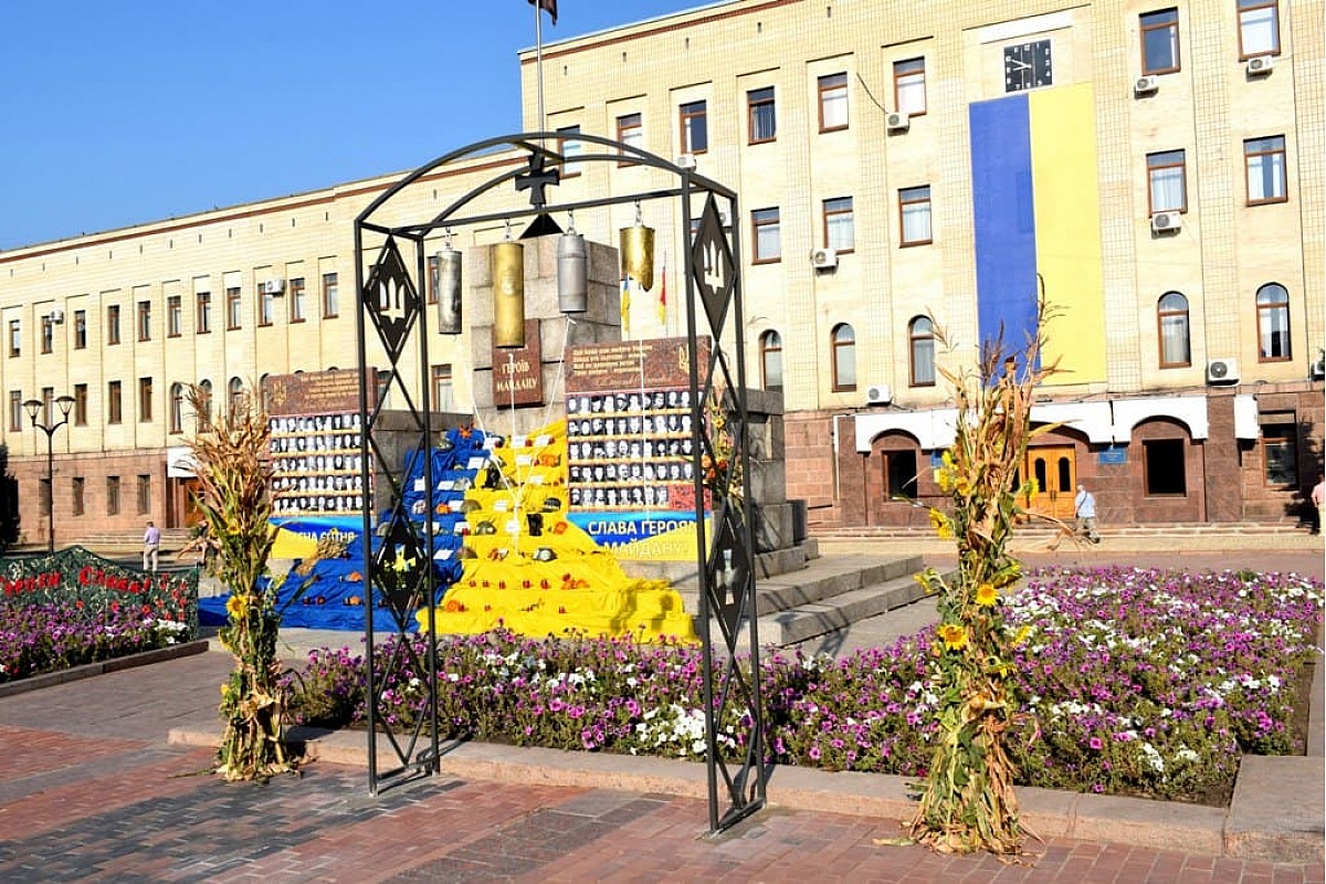 Хвилину мовчання у Кропивницькому оголошуватимуть через гучномовці