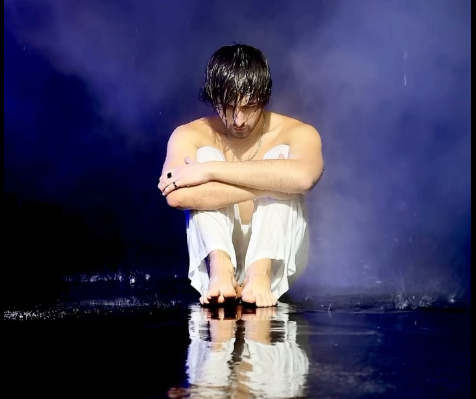 Спiвак з Кiровоградщини презентував тизер пiснi в нацвiдбiр на Євробачення 2025