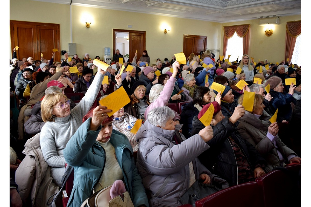 У Кропивницькому обговорили питання пільгових перевезень пенсіонерів