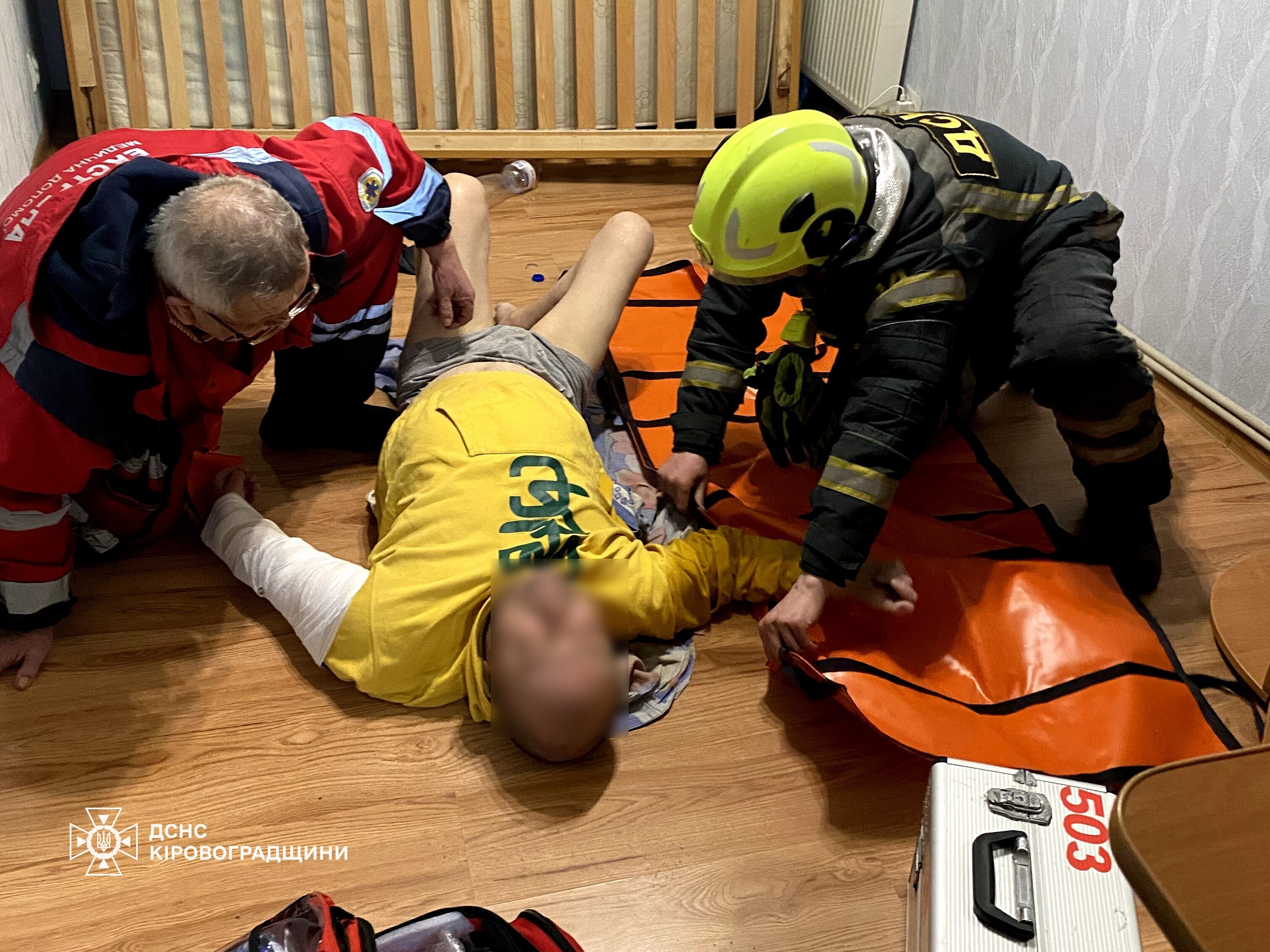 На Кіровоградщині хворий чоловік став заручником власної квартири