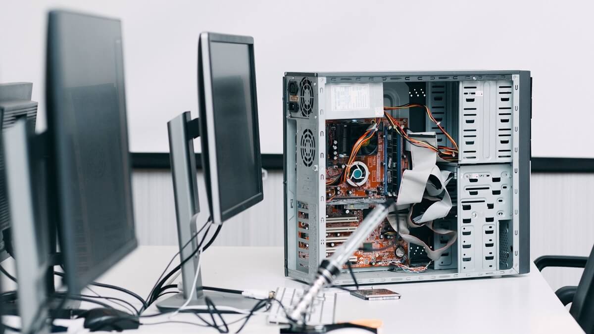 У Кропивницькому понад 900 тисяч гривень витратять на персональні комп’ютери