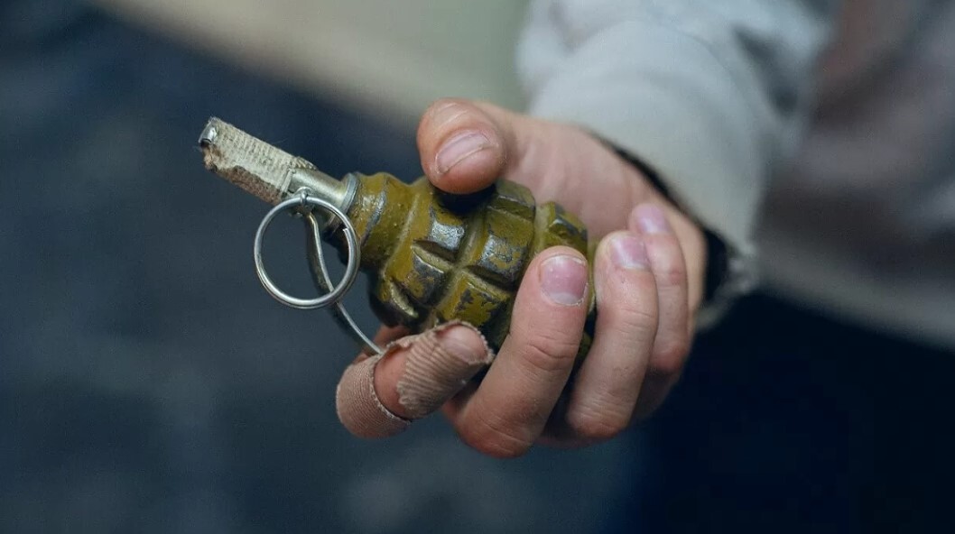 На Кіровоградщині чоловік підривав гранати та забарикадувався у квартирі