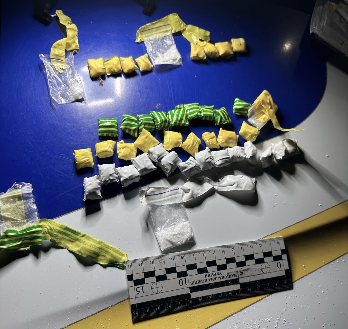 Правоохоронці викрили у збуті наркотиків 19-річного жителя Кропивницького