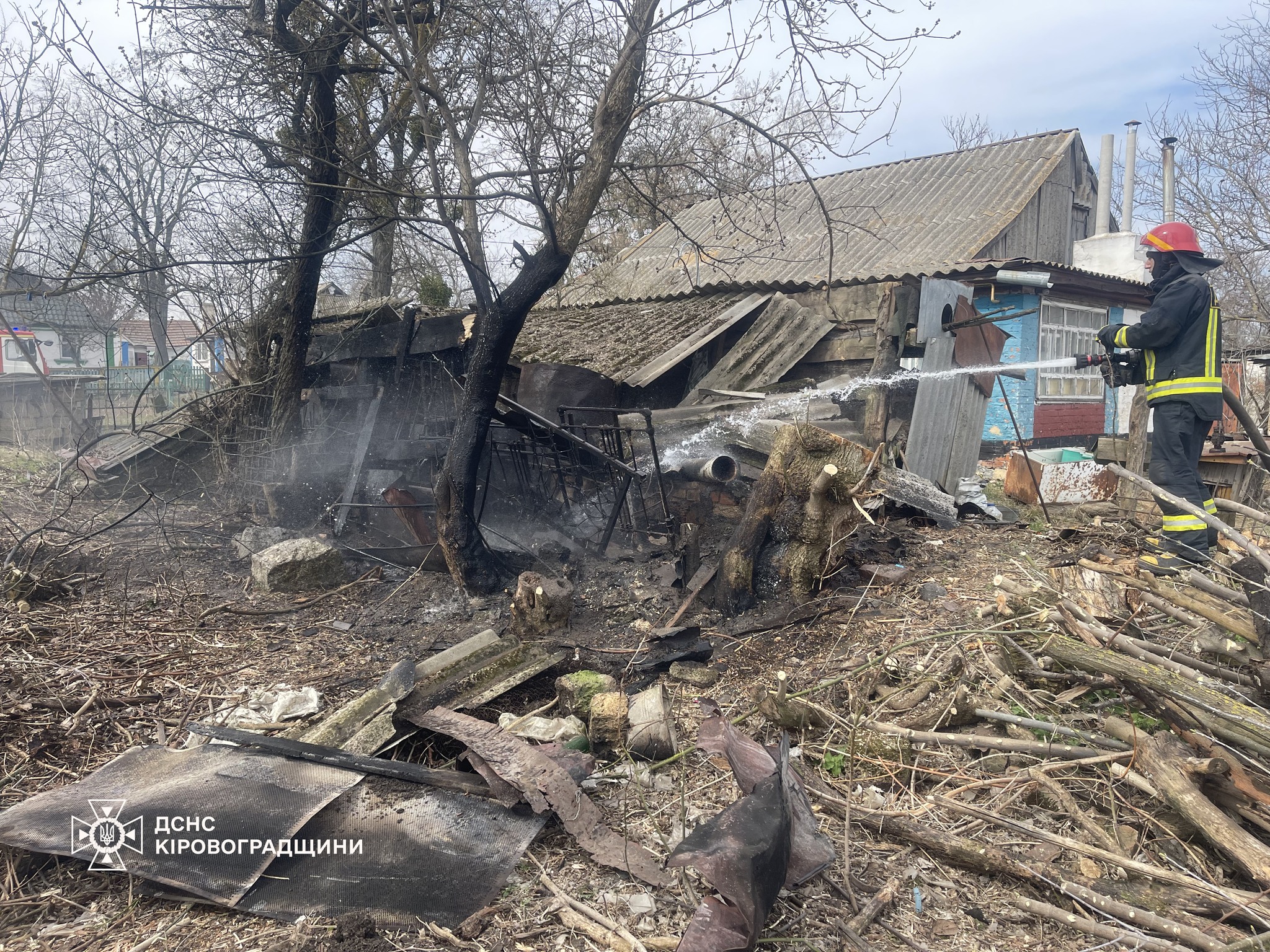 В житловий сектор на Кiровоградщинi, тричi викликали пожежникiв