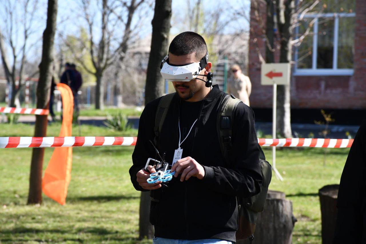 У громаді на Кіровоградщині відбулися змагання з дрон-рейсингу