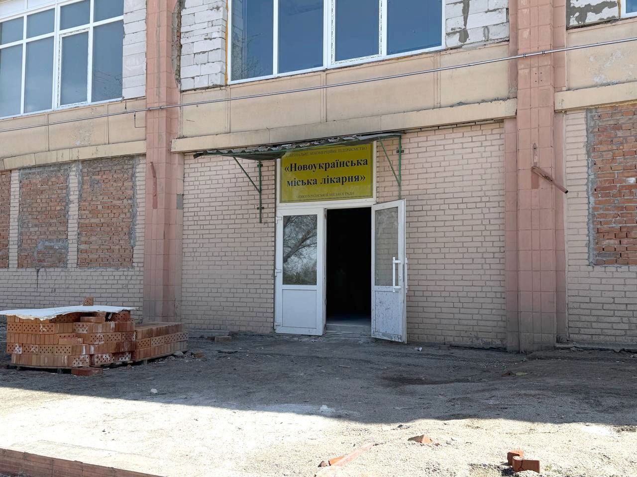 Голова облради завітав з робочим візитом до Новоукраїнської міської громади