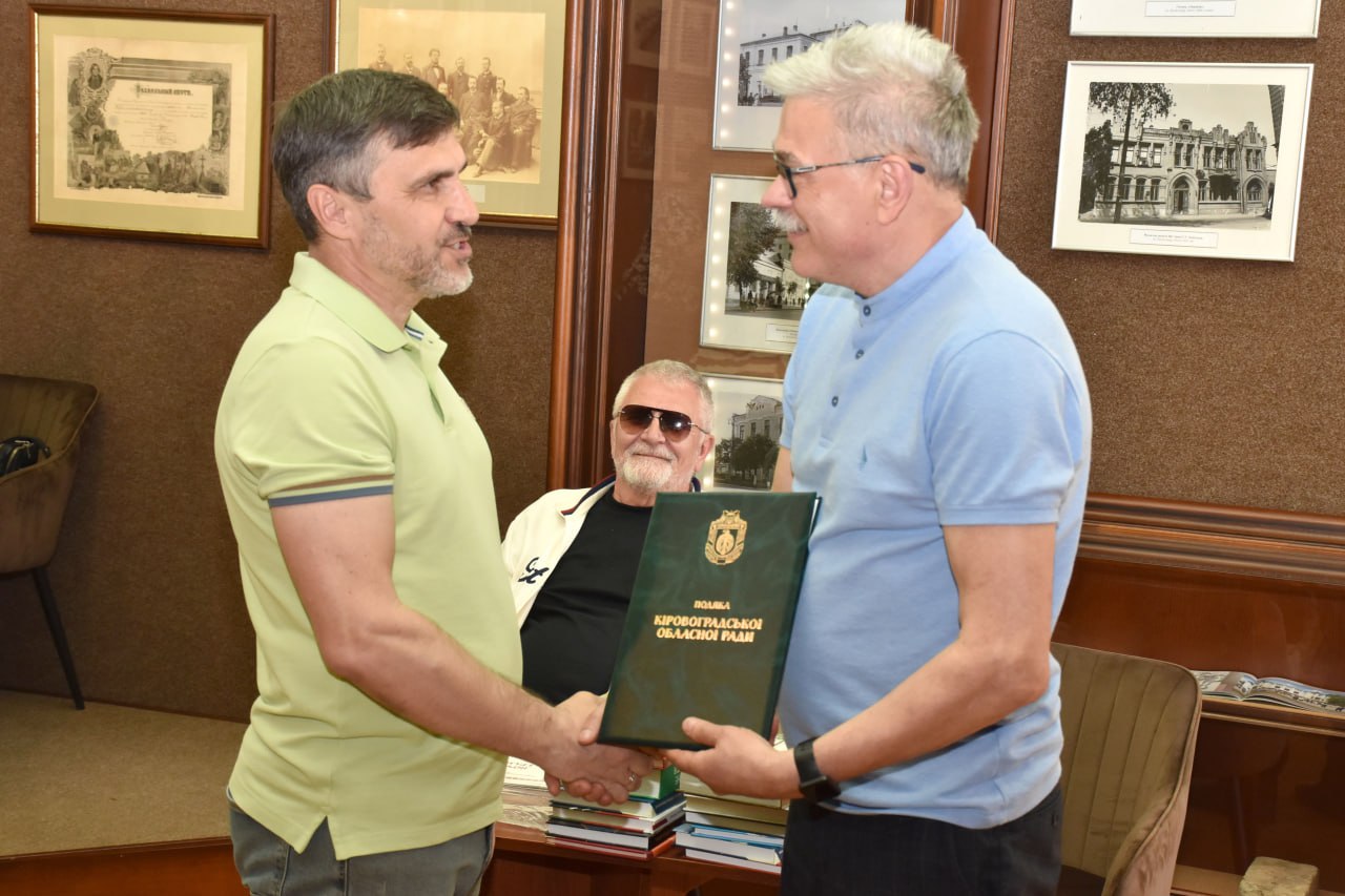 У Кропивницькому відбулася творча зустріч із головою всеукраїнського товариства письменників і журналістів