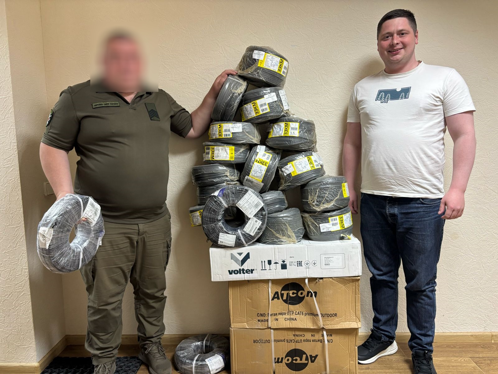 Колектив “екстренки” передав важливу технічну допомогу військовим