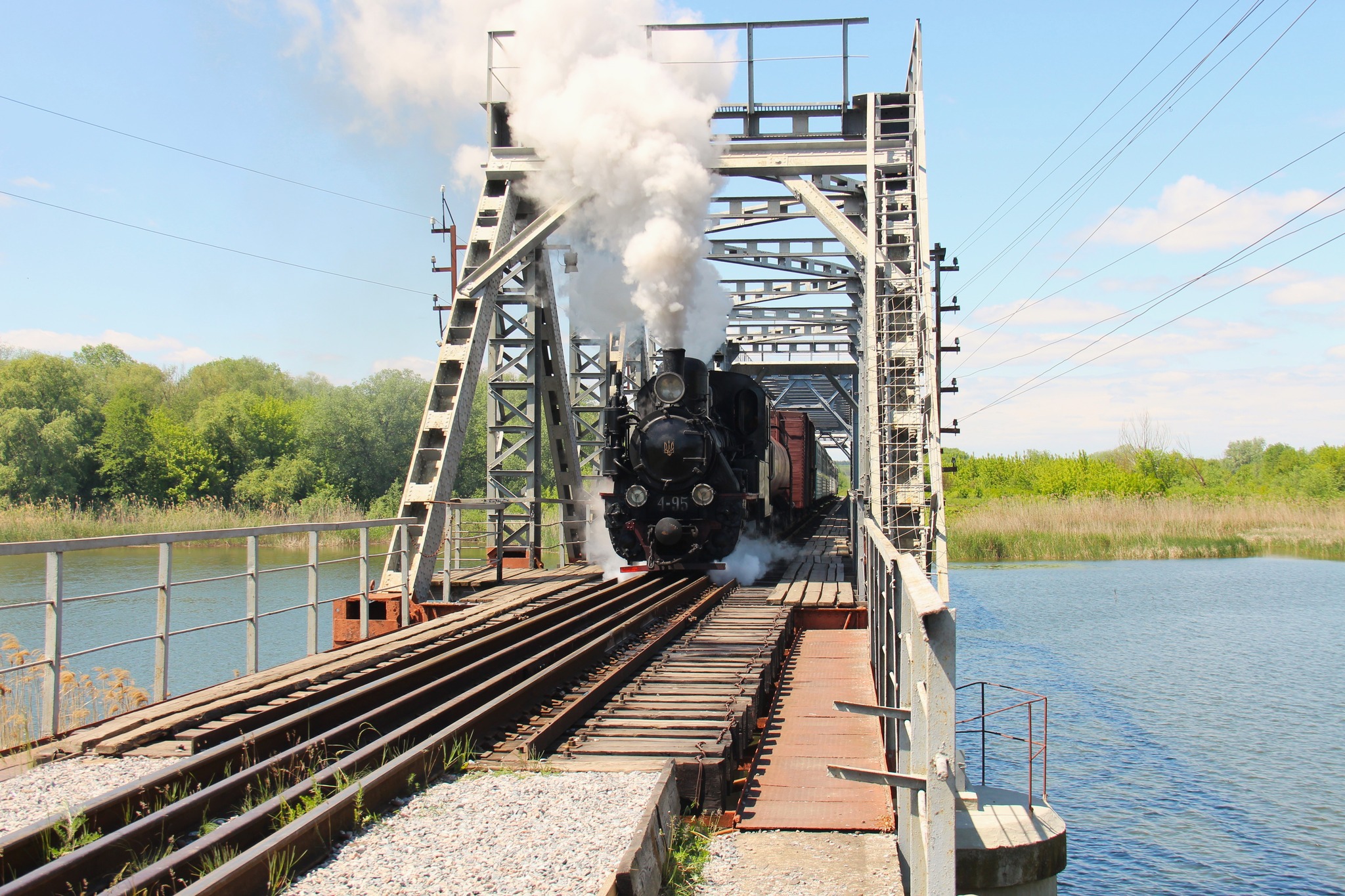 Гайворонський ретро-тур вузькоколійкою об’єднав три сотні гостей з різних куточків України