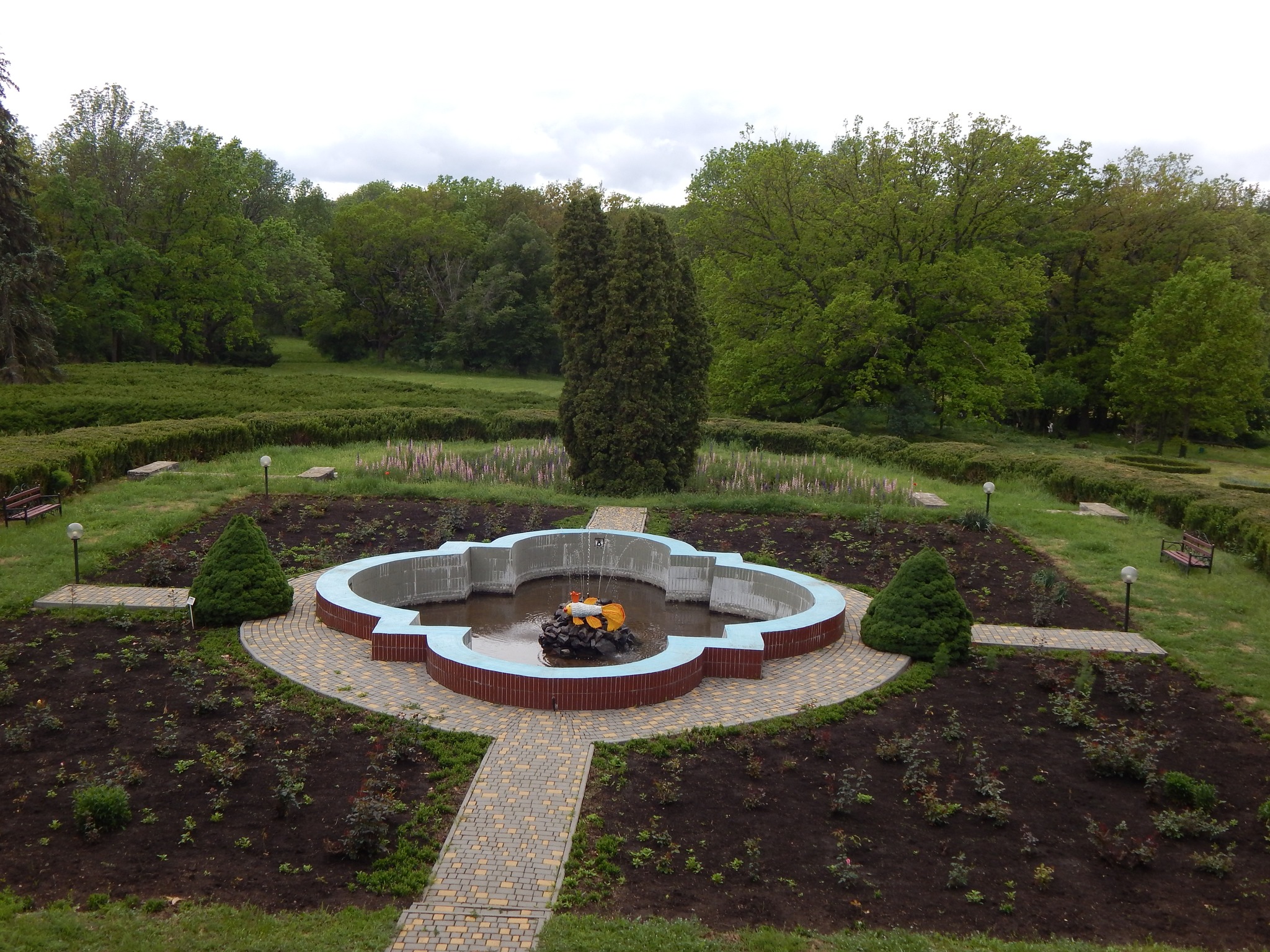 Дендропарк на Кiровоградщинi запрошує на вiдпочинок