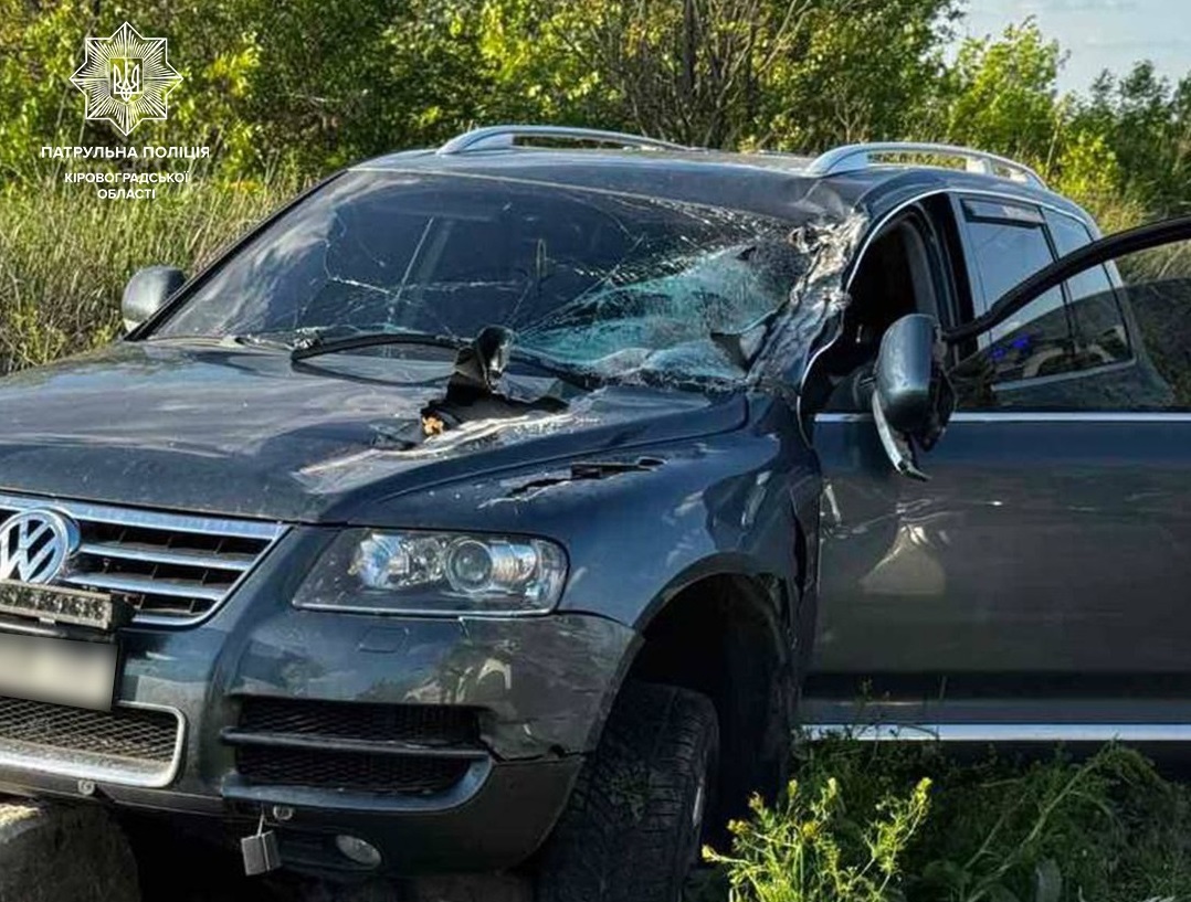 У Кропивницькому районі зіткнулися Volkswagen та вантажівка