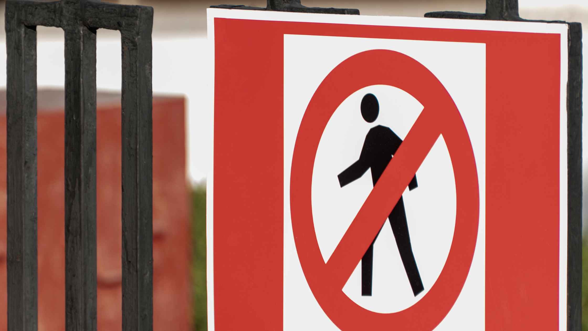 У Кропивницькому перекрили пiшохiдний перехiд