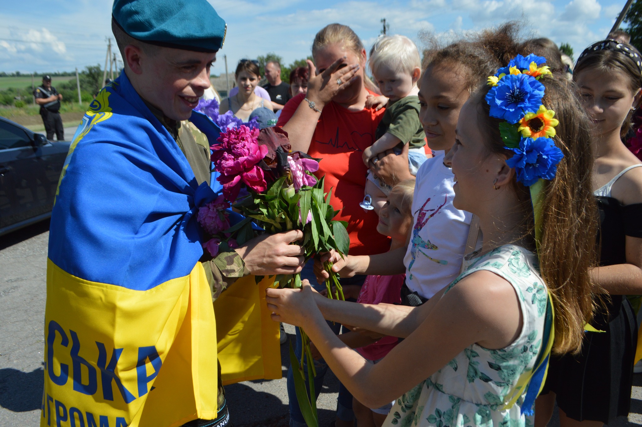 У громаді на Кіровоградщині зустріли звільненого з полону захисника
