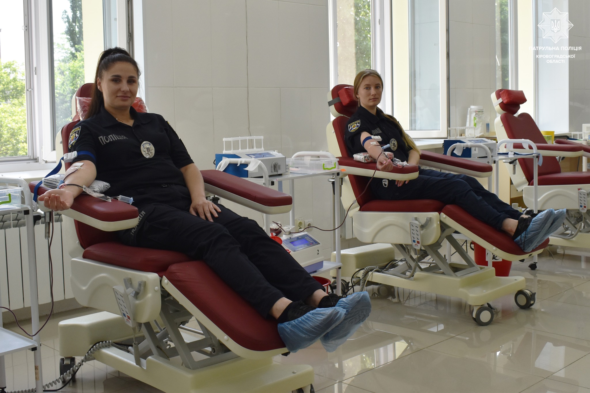 Кропивницькі патрульні здали кров у Всесвітній день донора крові
