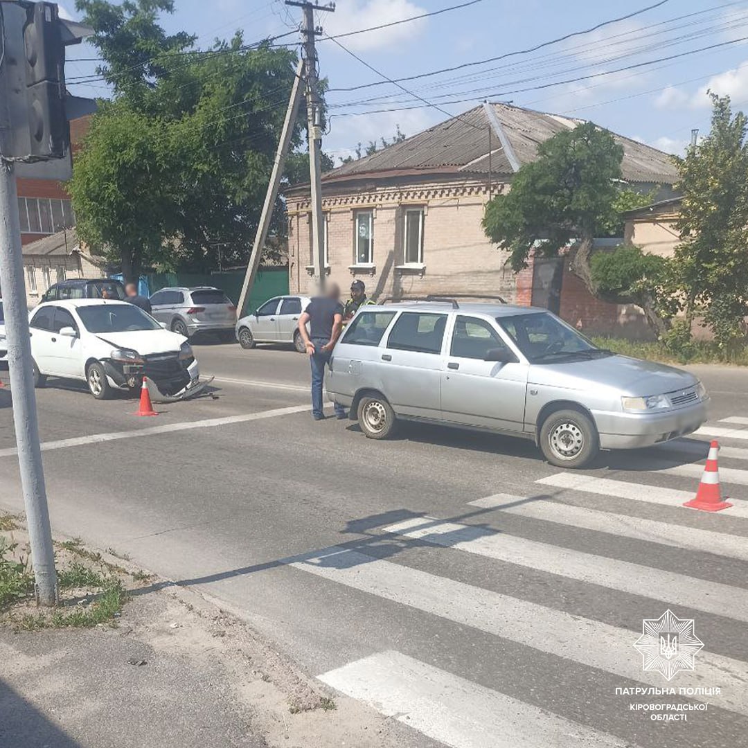 На свiтлофорi в Кропивницькому сталася ДТП