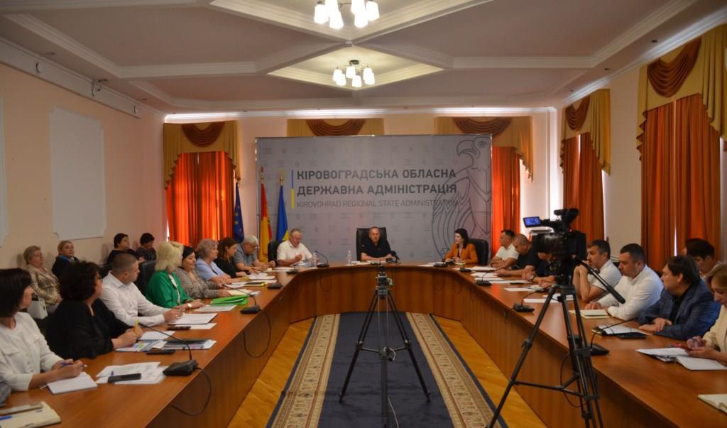 Юрій Дрозд взяв участь у нараді щодо безпеки в освіті та поліпшення епідемічної ситуації