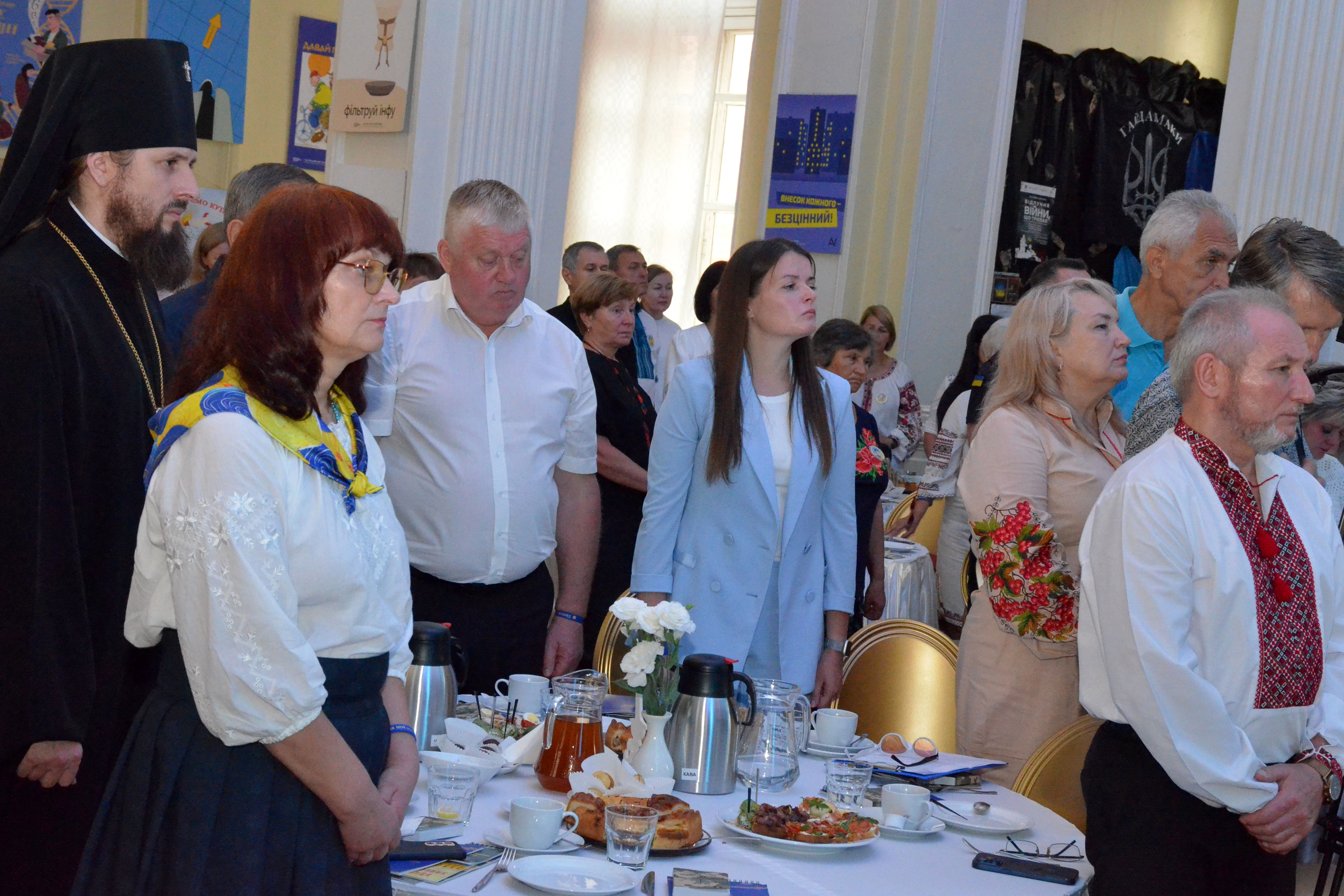 На Кіровоградщині молились родини полеглих героїв, полонених та безвісти зниклих військовослужбовців