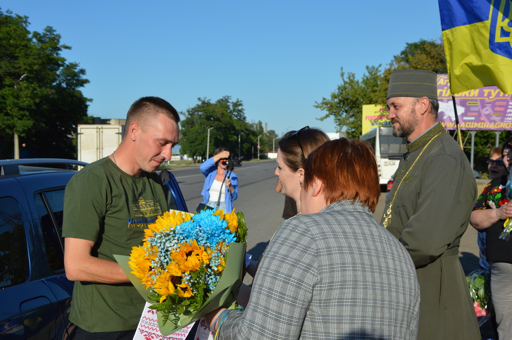 У Кропивницькому зустрiли звiльненого з росiйського полону захисника України
