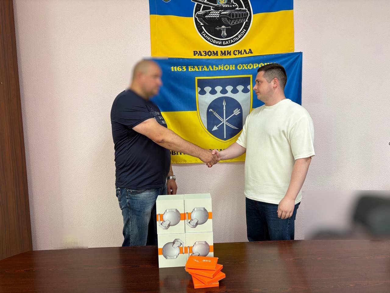 Депутат від Батьківщини передав військовим вкрай необхідне обладнання