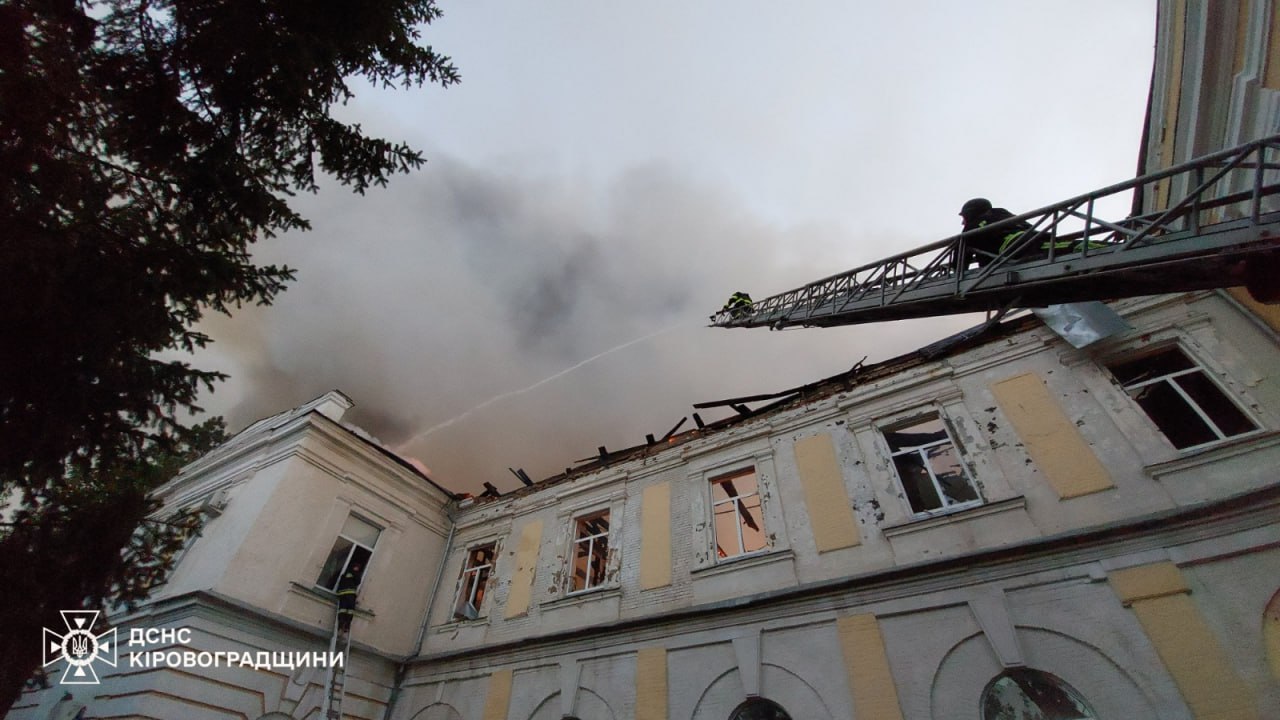 Внаслiдок повiтряного удару, в Кропивницькому змiнили схему руху громадського транспорту