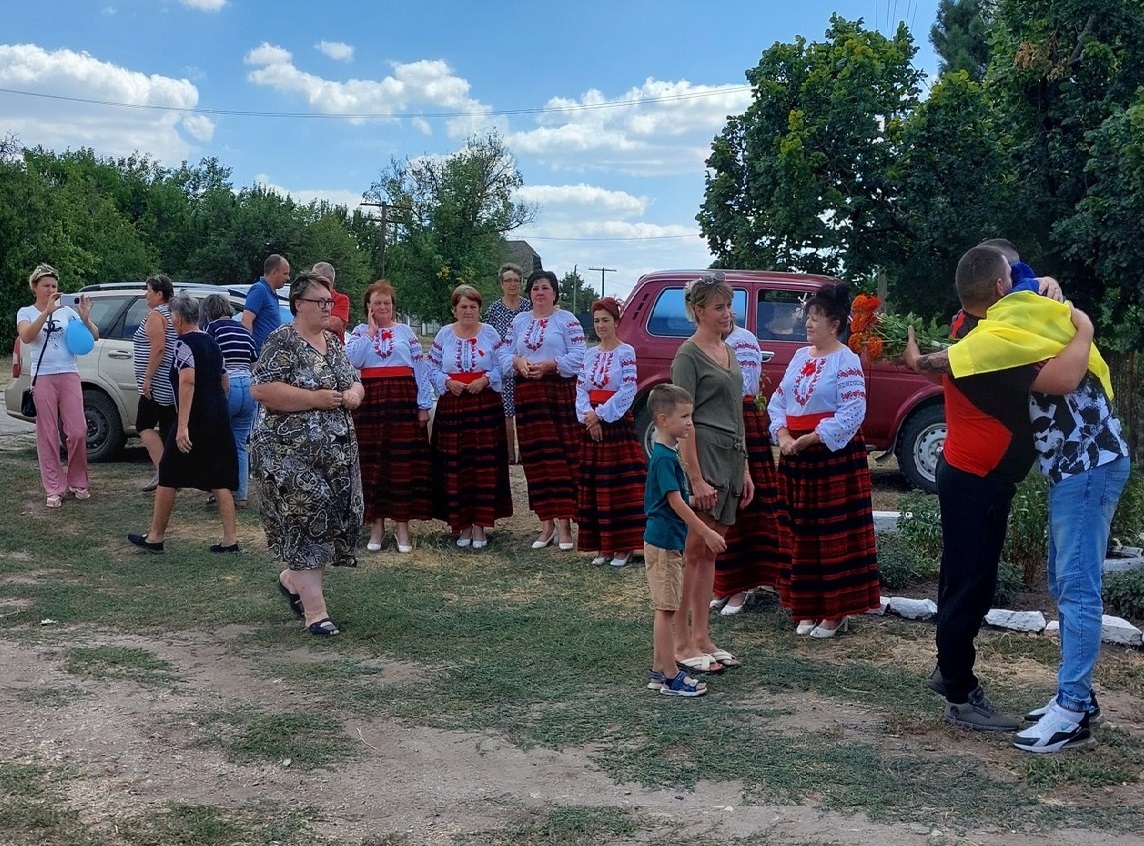 До рідної громади повернувся звільнений з полону воїн