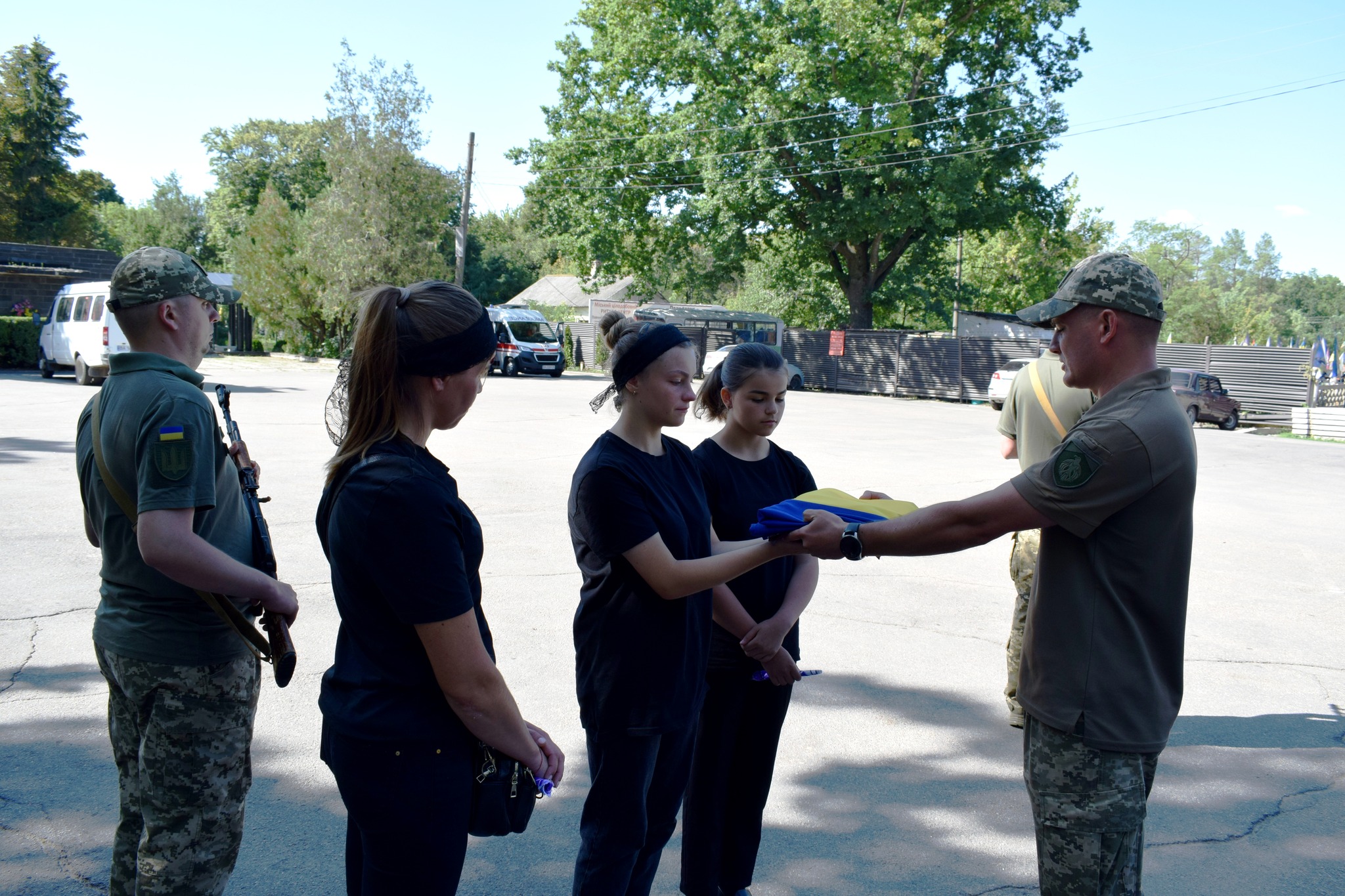 У Кропивницькому провели в останню путь загиблого на Донеччинi Героя-земляка