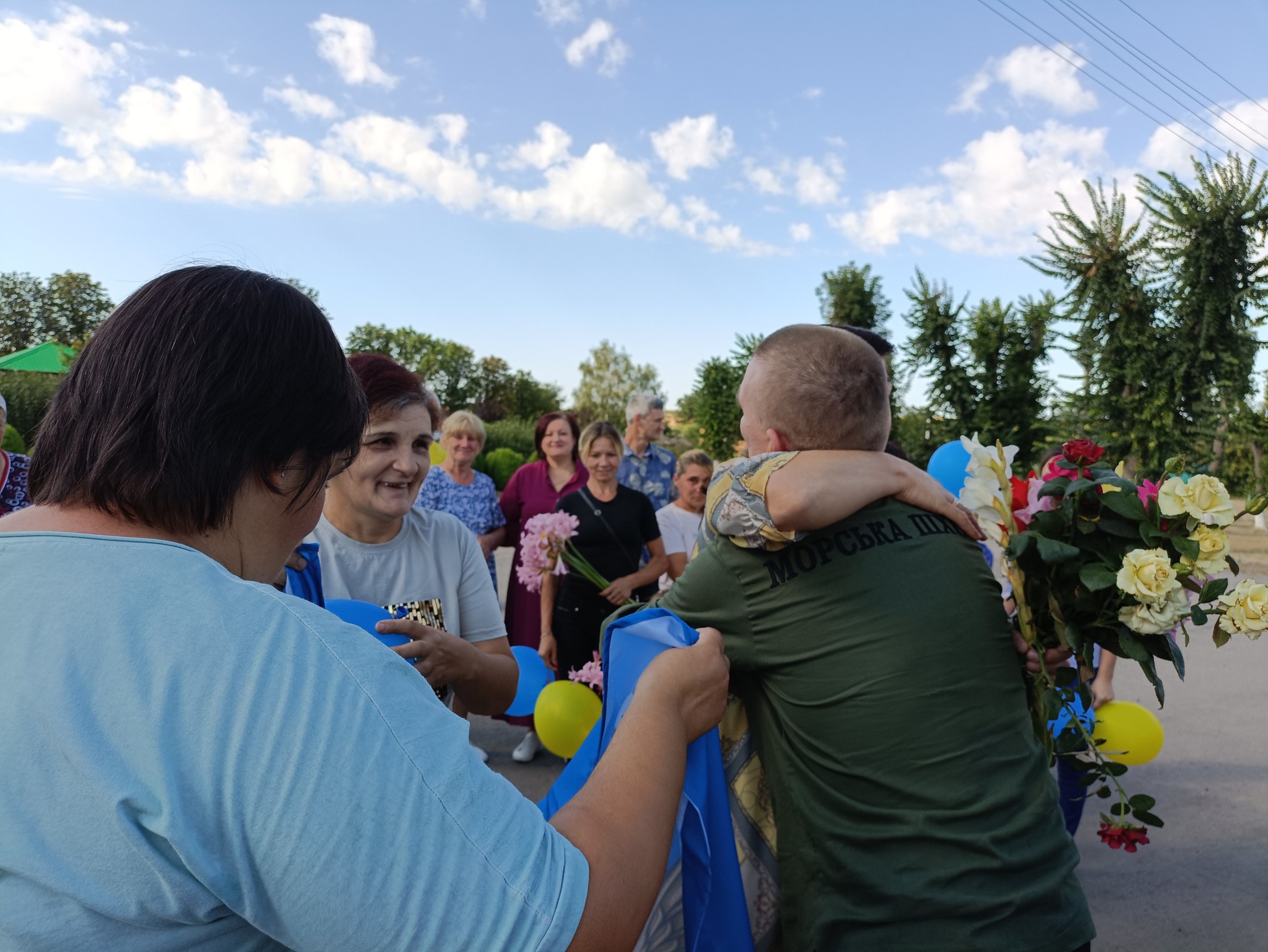 Дві громади Кіровоградщини повідомили про повернення додому військових звільнених з полону