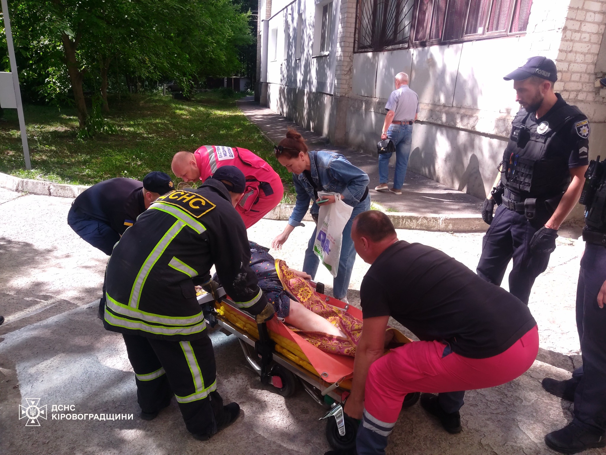 Жителька Кропивницького опинилася у пастці власного помешкання