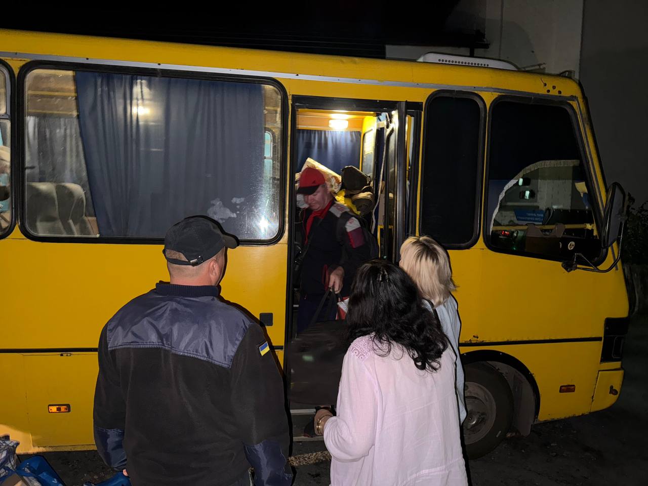 Кiровоградщина продовжує приймати переселенцiв з прифронтових територiй.