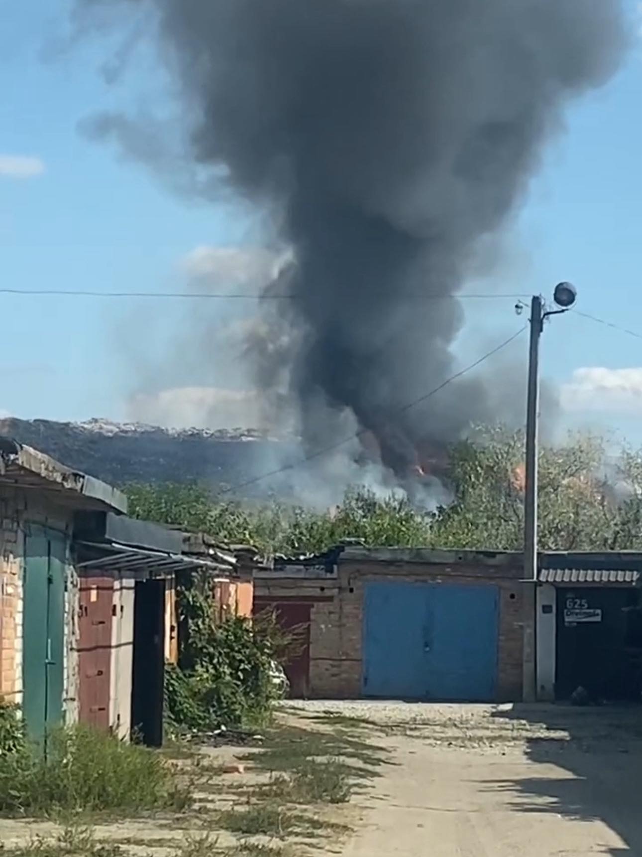 Пожежа на кропивницькому смiттєзвалищi: пiдозрюють пiдпал