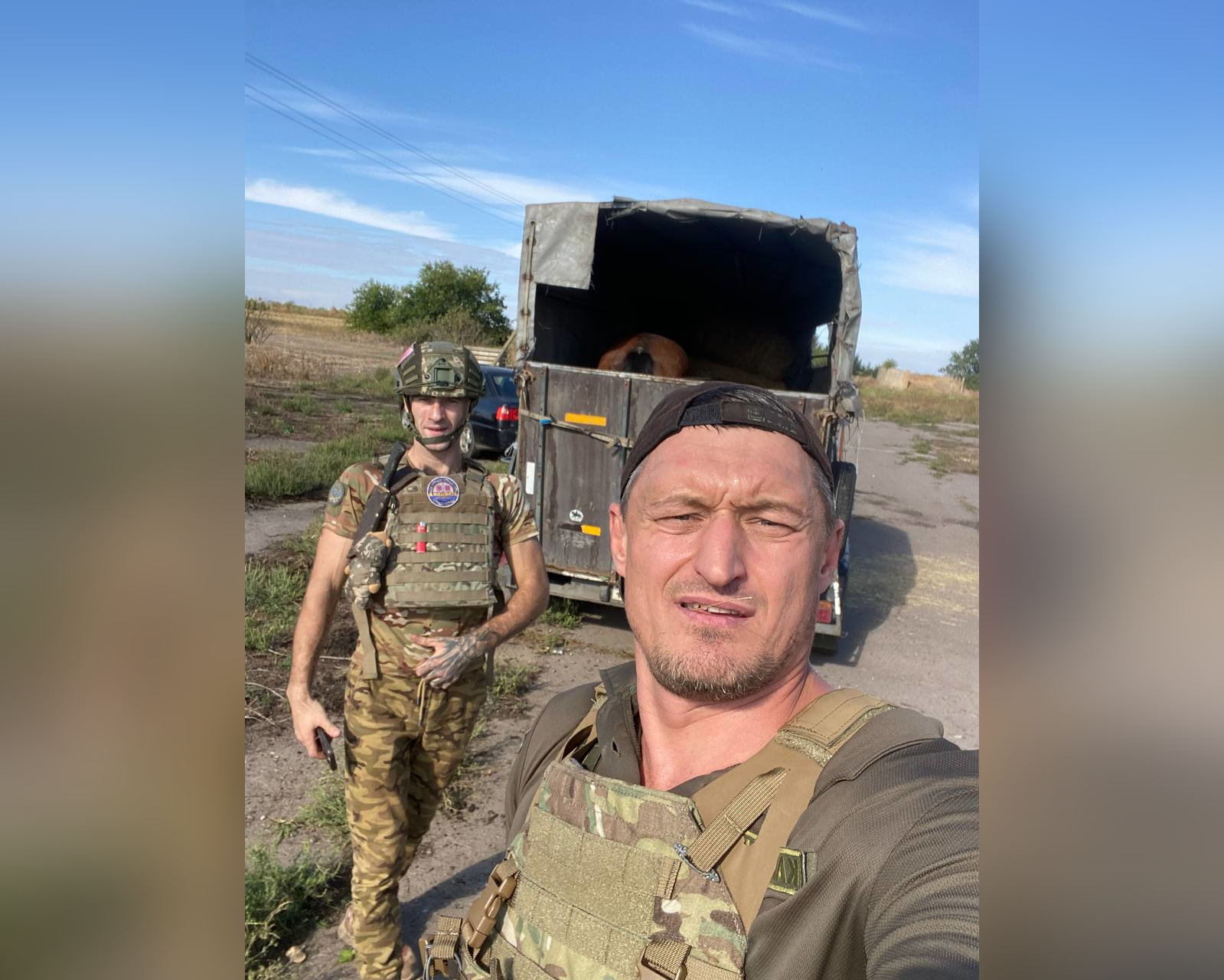 Вони рятують тварин, які потім рятують людей: кропивничани вивезли з-під Покровська коней