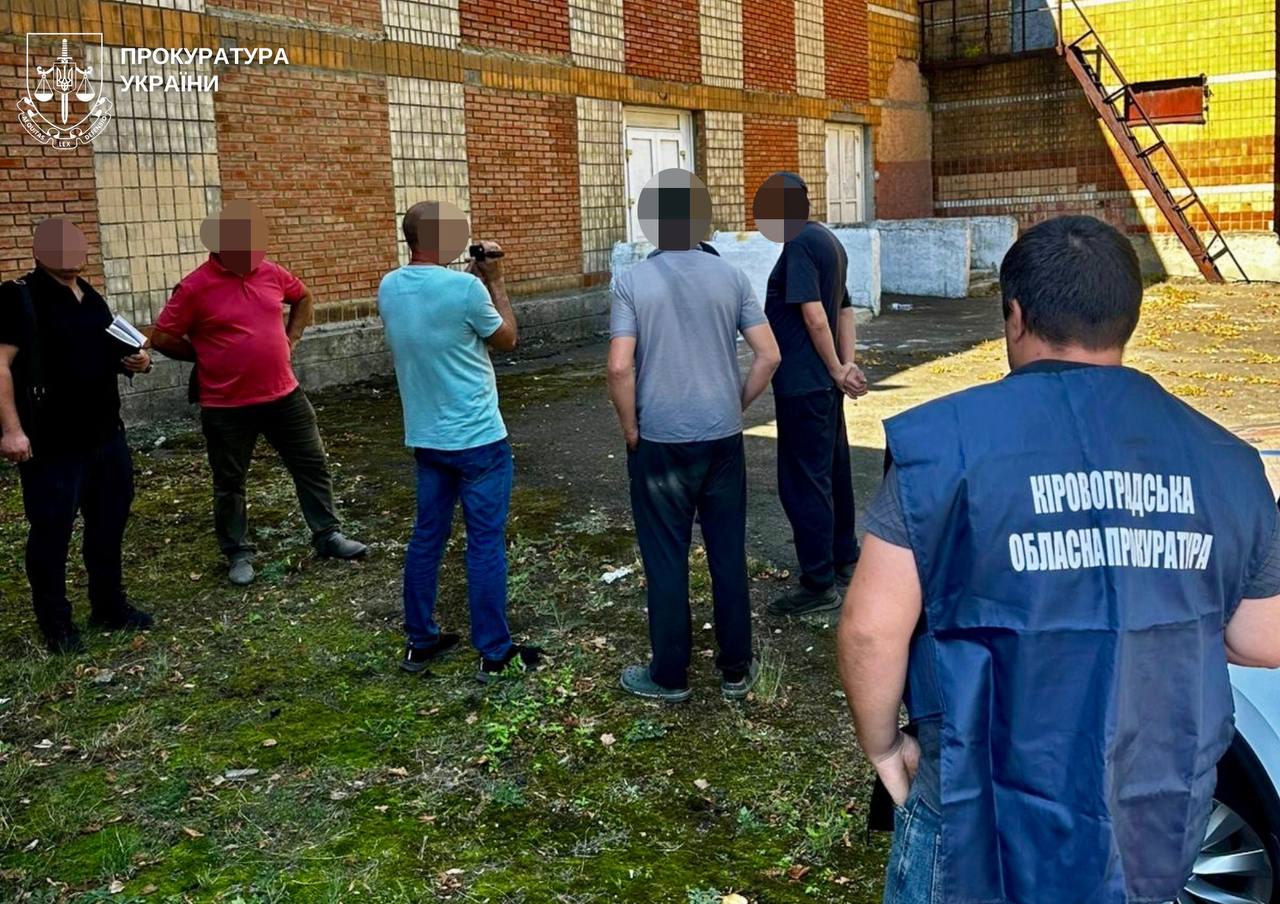 Директора ТОВ викрили пiд час надання хабаря посадовцю полiцiї