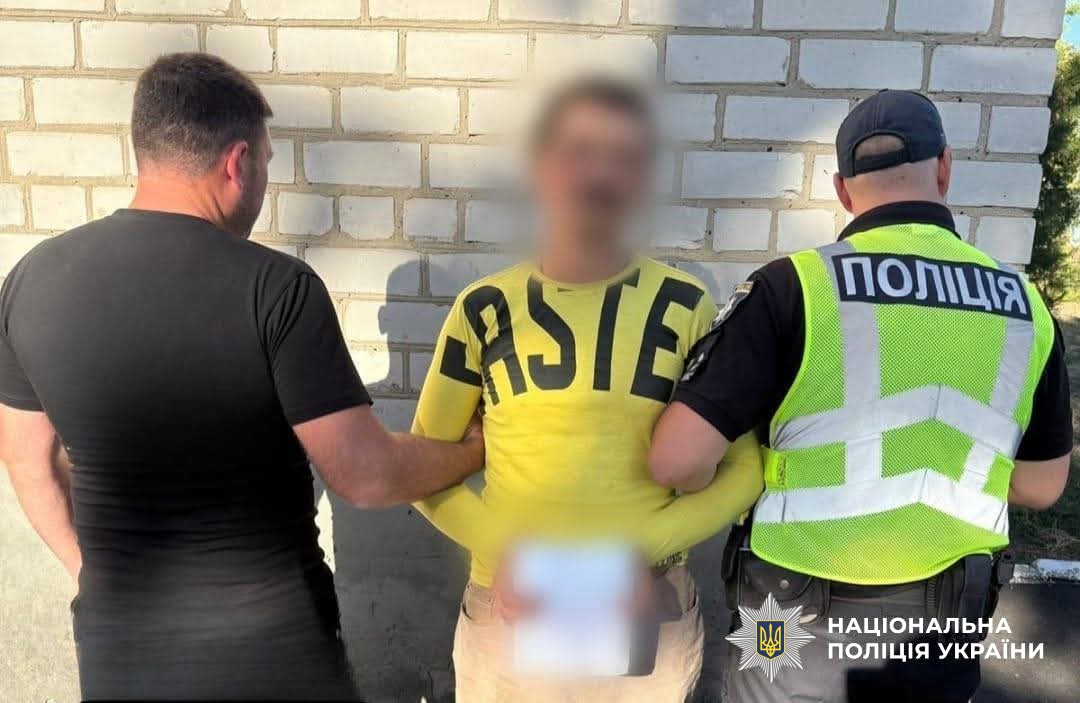 На Кіровоградщині поліцейські затримали чоловіка, який стріляв у правоохоронців