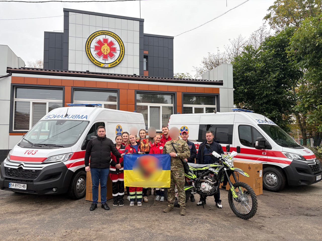 Працівники обласної “екстренки” придбали мотоцикли бойовому підрозділу Кіровоградщини