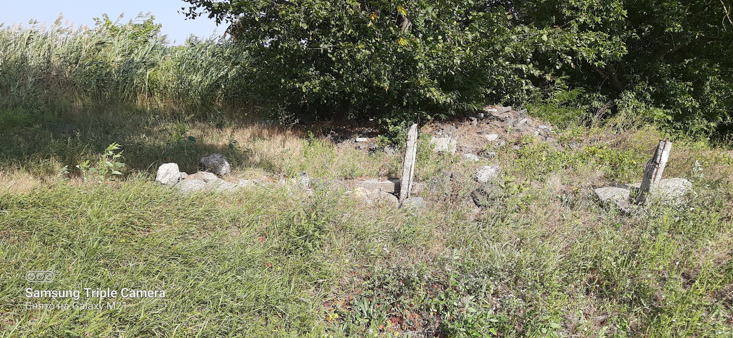 У Кропивницькому берег Інгулу “прикрасили” сміттям