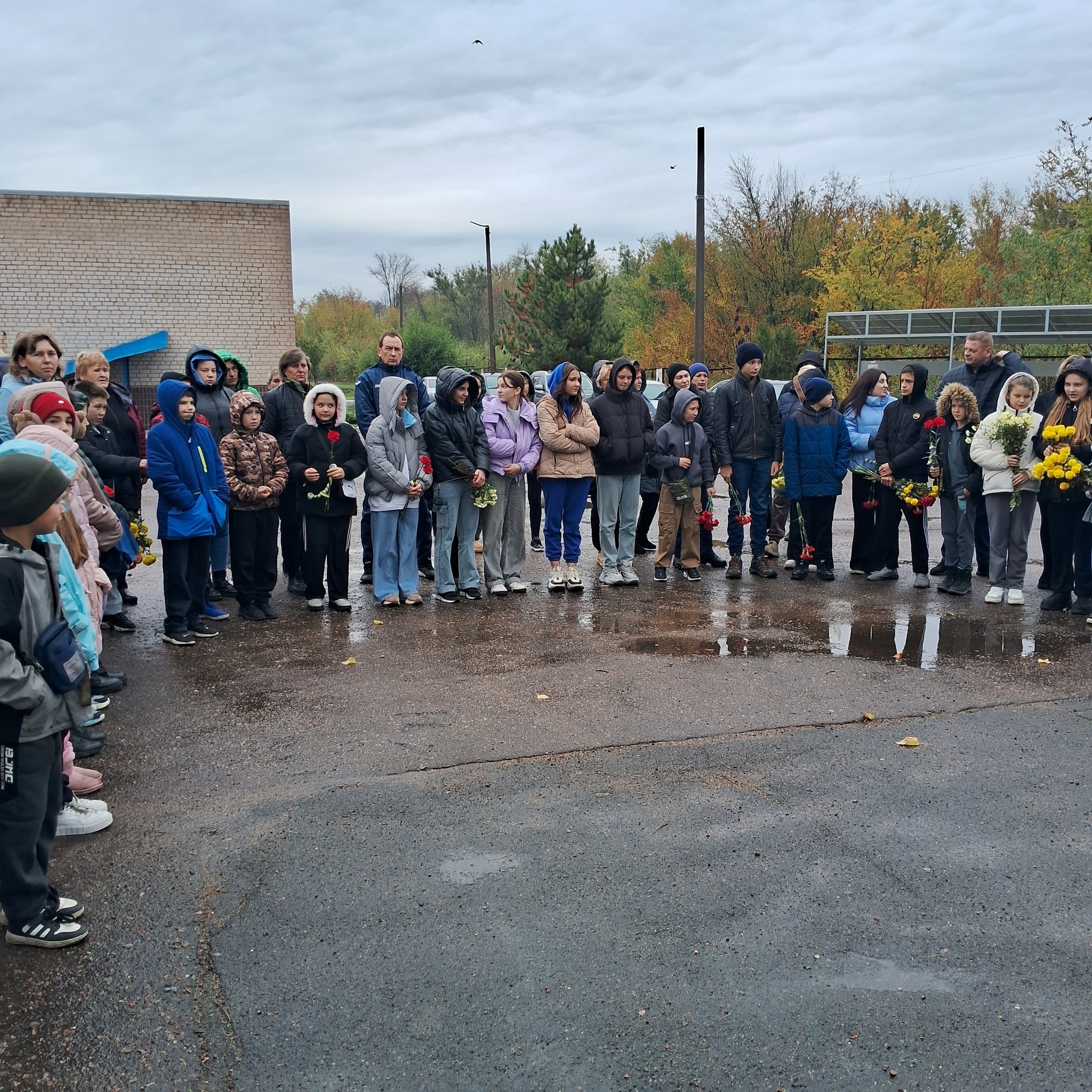 В громаді на Кіровоградщині відкрили меморіальну дошку загиблому воїну