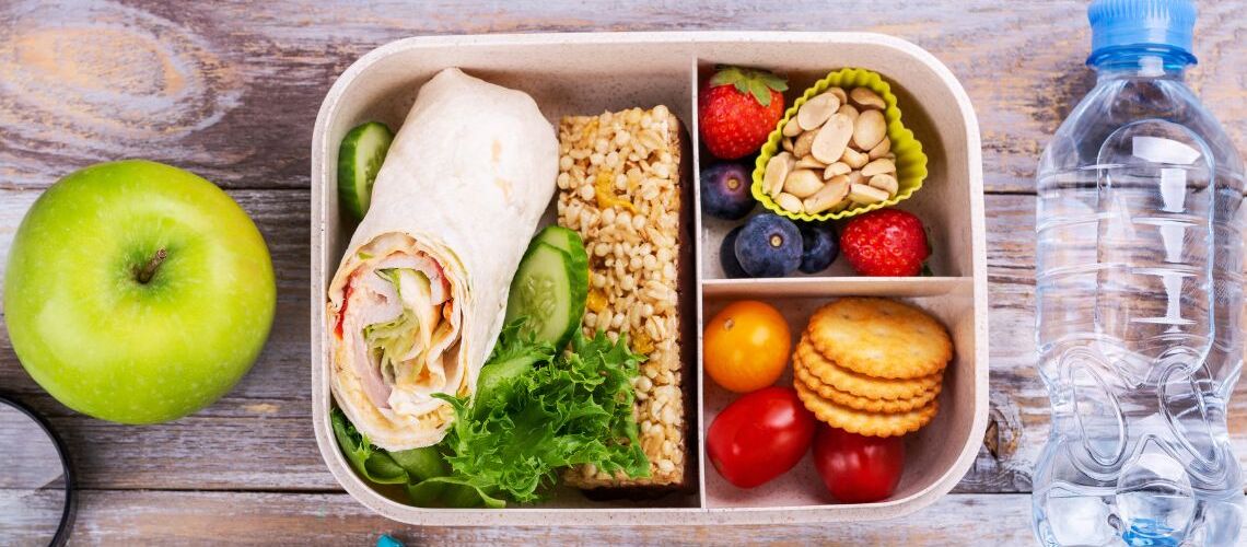 Солодкі перекуси для дітей: що вибрати до школи або на прогулянку