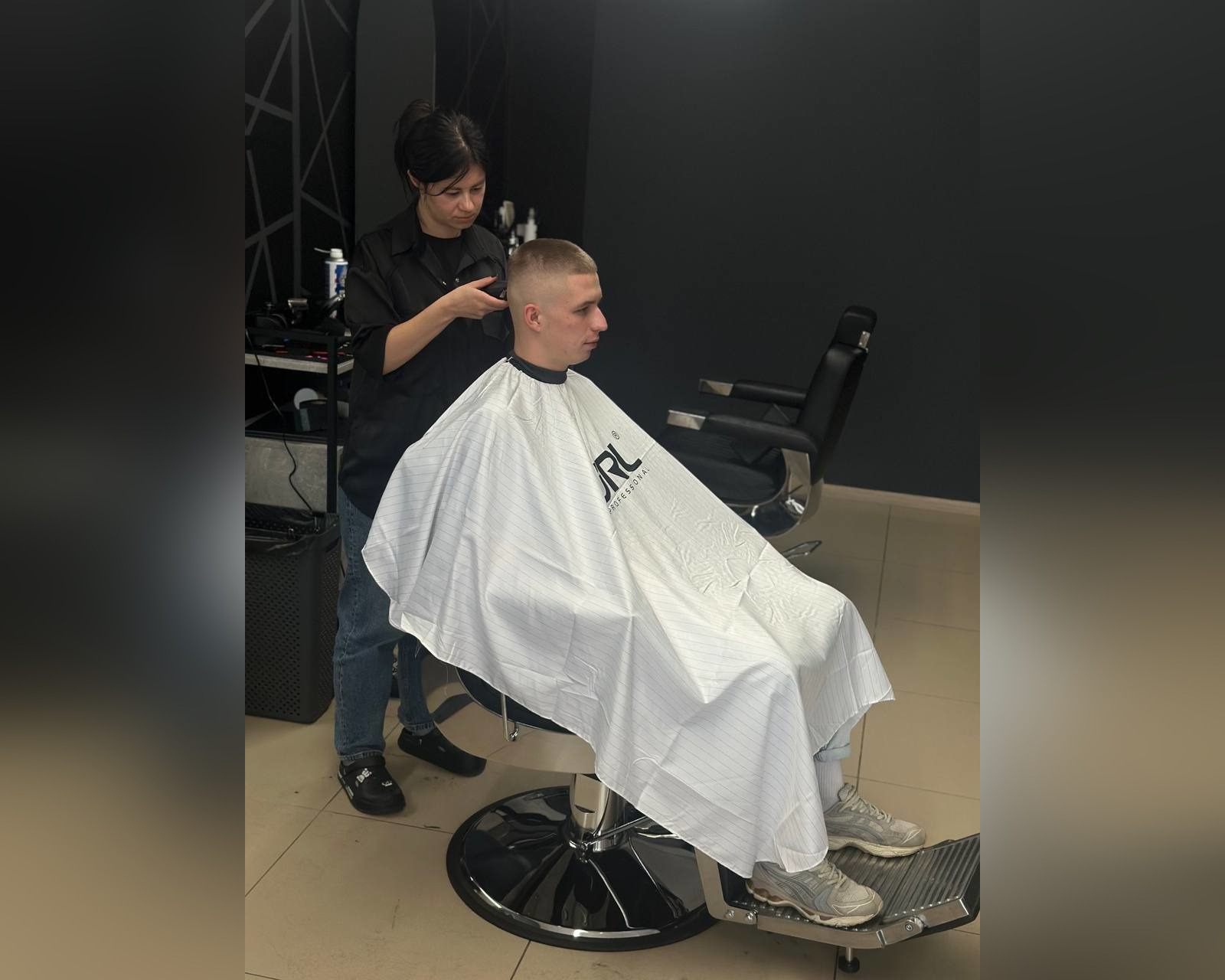 Жителька Кіровоградщини створює простір для чоловіків